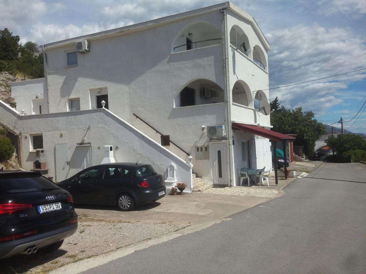 Apartments Marecic 카를로바크 외부 사진